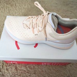 Ryka-Defiance Walking Shoe - NWT